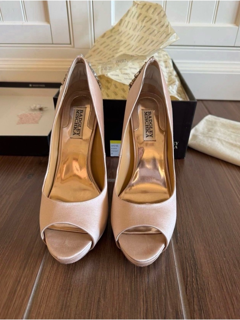 Badgley Mischka Kiara Heels, women’s size 8 - Picture 6 of 9